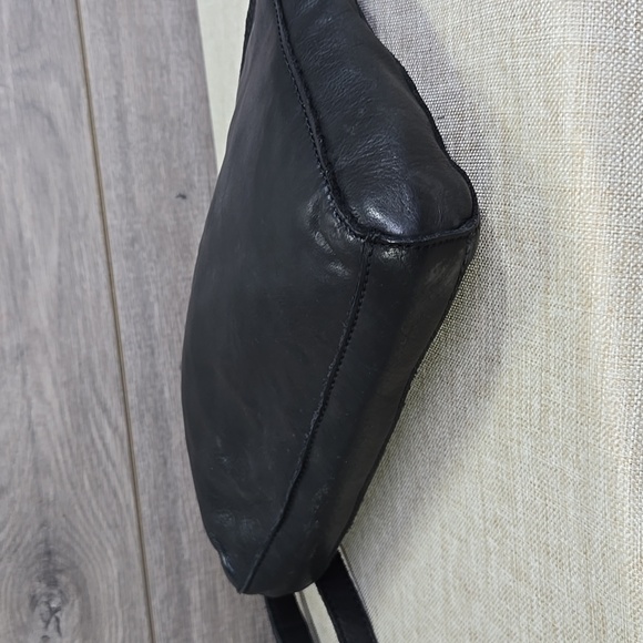 Margot Black Leather Crossbody Shoulder Bag Purse Handbag - Picture 7 of 12